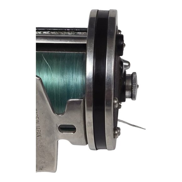 Vintage Bait Casting Reel Made in Japan Collectible Fishing Gear - Picture 13 of 13